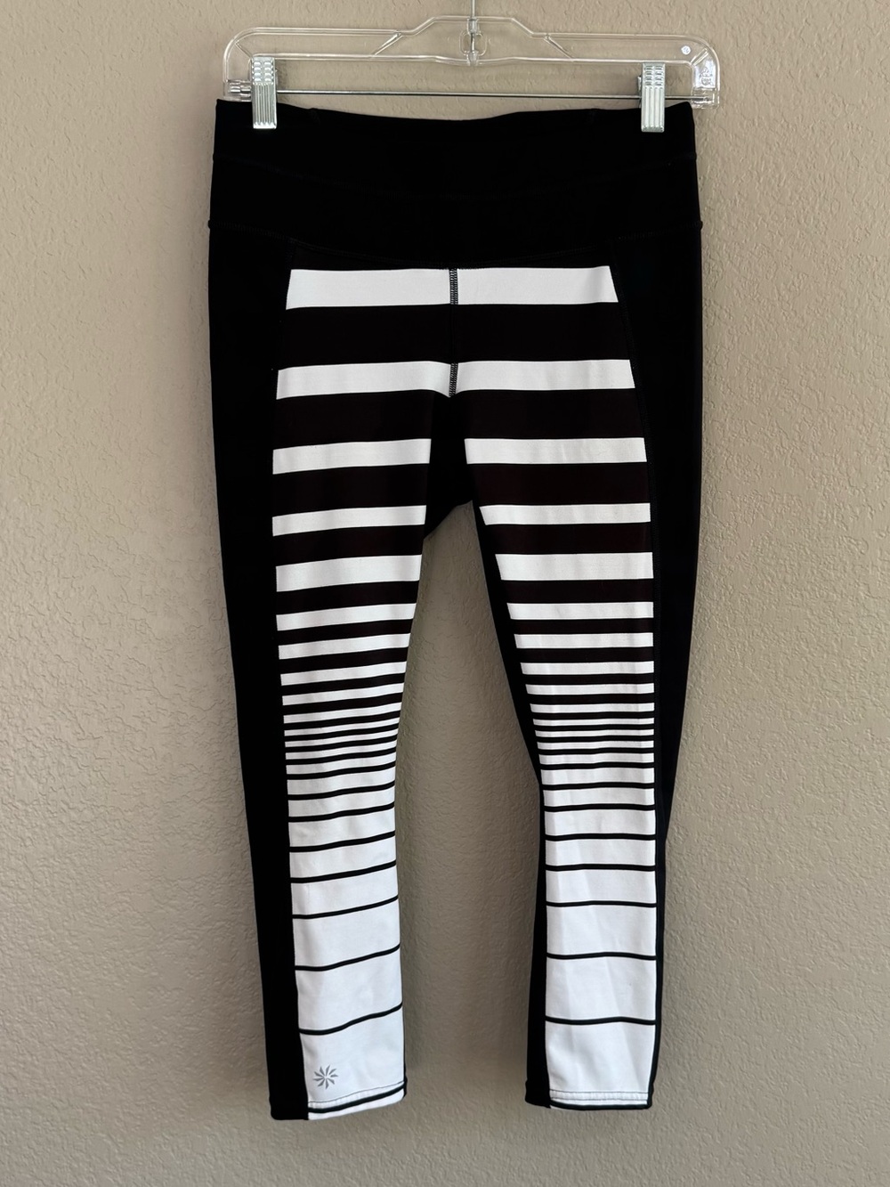 Athlete black and white stripe cropped legging